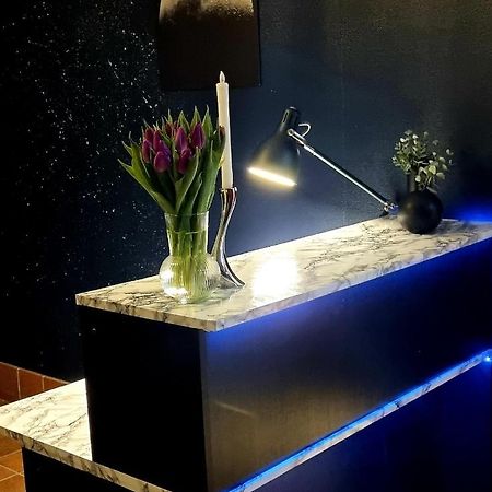 Hotell Tre Systrar Εσκιλστούνα Εξωτερικό φωτογραφία